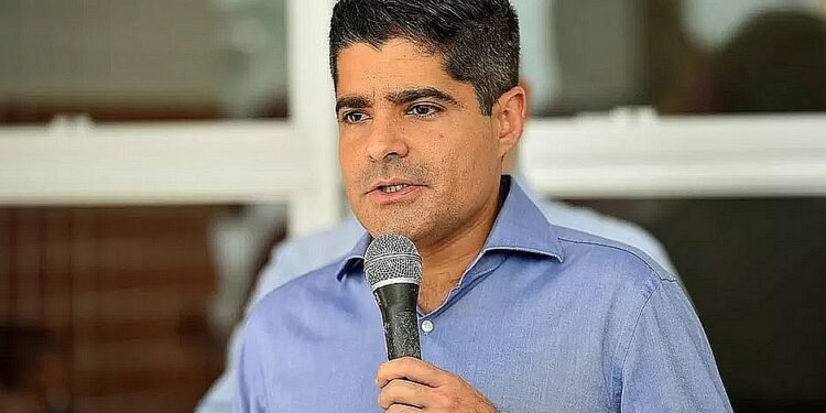 ‘Veio em boa hora’, diz ACM Neto sobre STF determinar passaporte da vacina