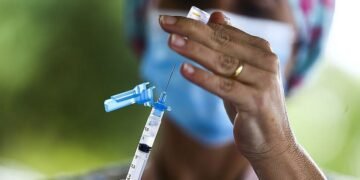 Vacinação contra gripe: 23 postos aplicam reforço em crianças nesta quinta (23)