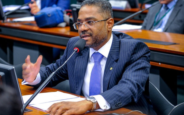 Câmara aprova prorrogação de programa de apoio ao setor de semicondutores