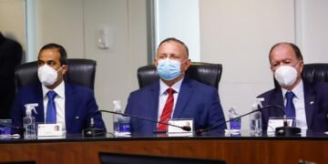 Adolfo Menezes destaca a relevância do TCE para a democracia