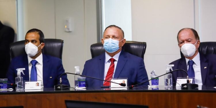 Adolfo Menezes destaca a relevância do TCE para a democracia