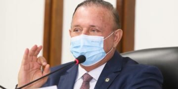 Adolfo Menezes reitera que será obrigatória  apresentação do comprovante de vacinação para deputados e servidores da Assembleia
