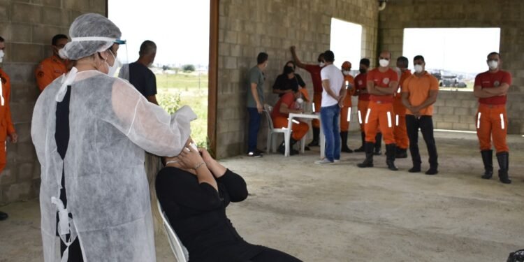 Bombeiros que atuam no extremo sul fazem testes de Covid-19