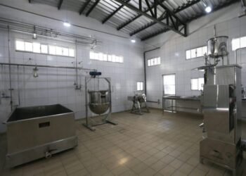 Agricultura familiar em Santa Bárbara ganha unidade de beneficiamento de leite