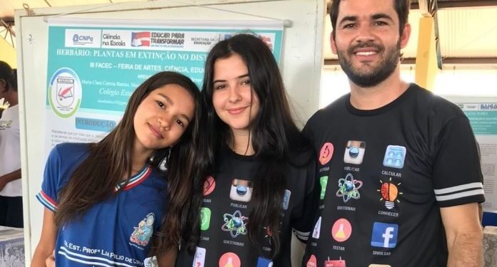 Estudantes de Ibitira criam herbário para catalogar plantas em risco de extinção na região