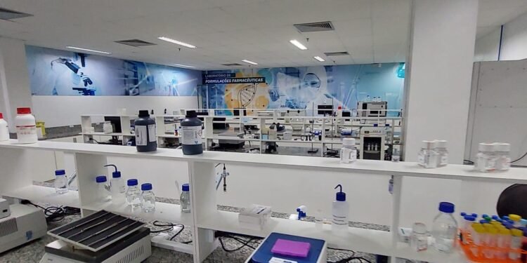 SDE conhece primeiro centro de computação quântica do Brasil no Senai Cimatec Salvador