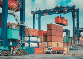 Wilson Sons registra em 2021 recorde de movimentação de cargas no Tecon Salvador