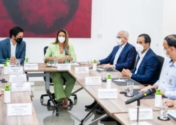 Bruno Reis participa de reunião sobre transporte público