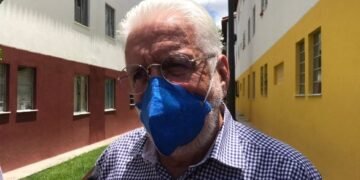 ‘Time está cuidando das vidas das pessoas’, afirma Jaques Wagner