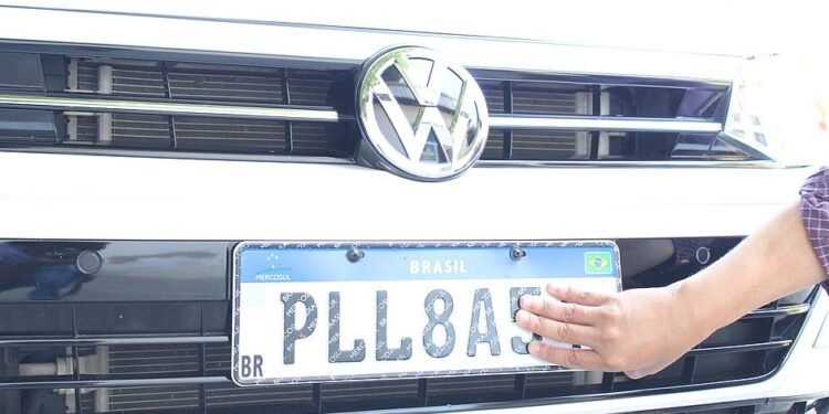 Portaria do Detran-Ba que fixa valor cobrado por placas no estado já está em vigor