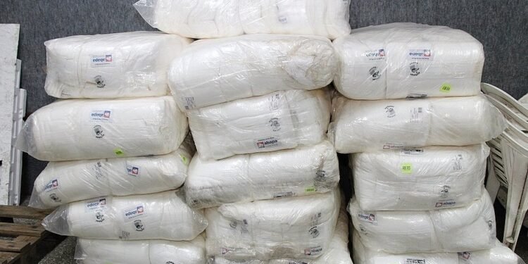 Abapa doa toalhas de banho e lençóis para as vítimas da chuva na Bahia