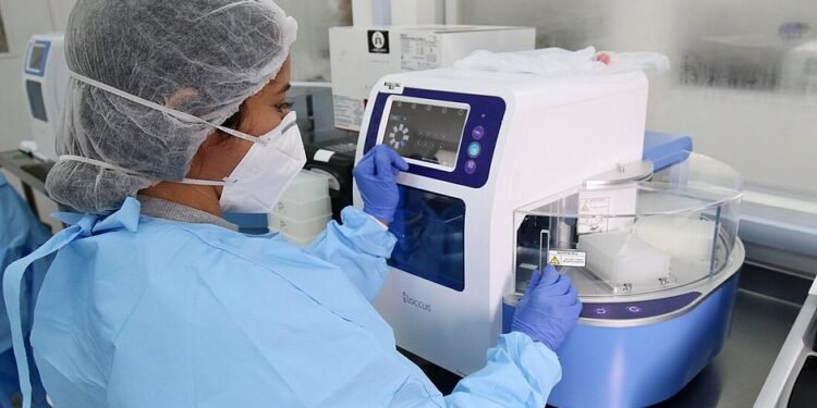 Sesab acusa laboratórios de não notificarem casos de covid