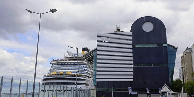 Com cruzeiros suspensos, mais de 46 mil turistas deixarão de visitar Salvador