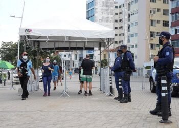 Fiscalização do uso de máscaras será retomada na Orla da Barra