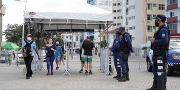 Fiscalização do uso de máscaras será retomada na Orla da Barra