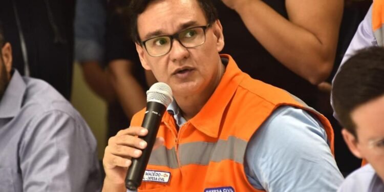 Diretor exalta serviço da Codesal e apela por cuidado ambiental