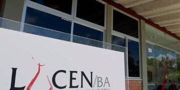 Lacen registra aumento de 234% no número de casos positivos de Covid na Bahia​