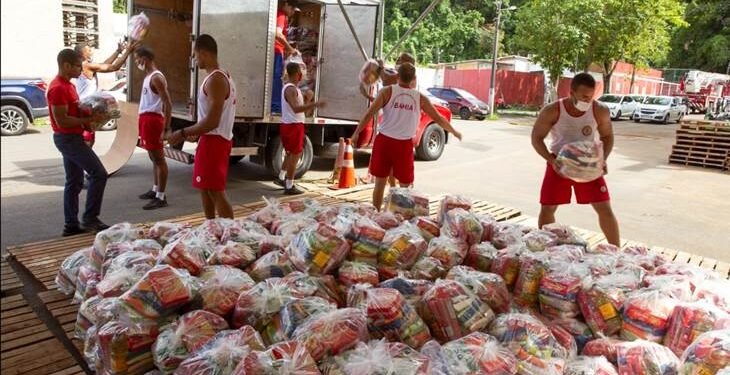 Salvador Shopping e Salvador Norte doam mil cestas básicas para vítimas das chuvas