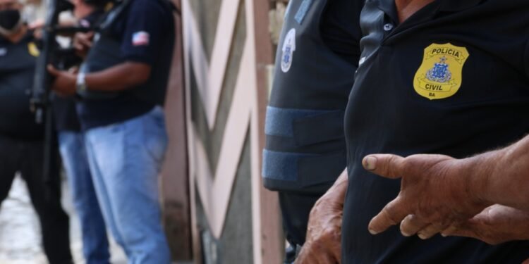 Funcionários da Lemos Brito e detentos são ouvidos pela polícia