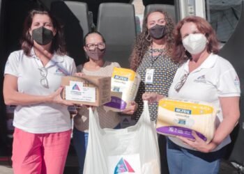 Assembleia de Carinho entrega ‘frutos’ da Árvore dos Sonhos à CAASAH