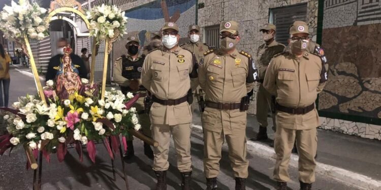 PM é homenageada em comemorações à Nossa Senhora das Candeias