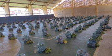 Governo da Bahia garante alimento na mesa de 307 mil baianos com o Programa Alimenta Brasil