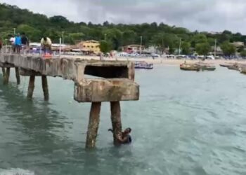 Moradores reclamam da lentidão em obra no terminal marítimo