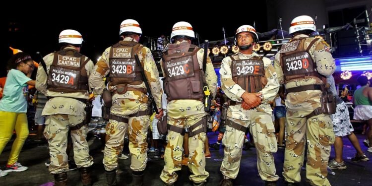 Operação Carnaval: PM disponibilizará mais de 16 mil homens para proibir aglomerações