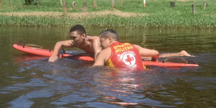 Corpo de Bombeiros faz recomendação ao nadar em rios