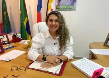 Prefeitura de Eunápolis antecipa salários de servidores