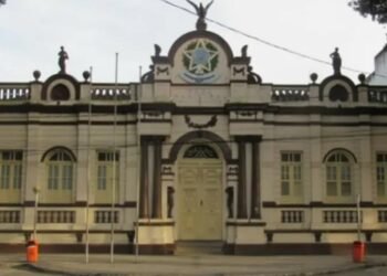 Cruz das Almas adia retorno das aulas 100% presenciais