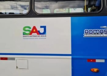 Usuários do transporte público reclamam de serviço