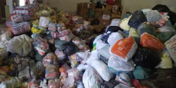 Cruz das Almas: vereadores denunciam donativos mal armazenados