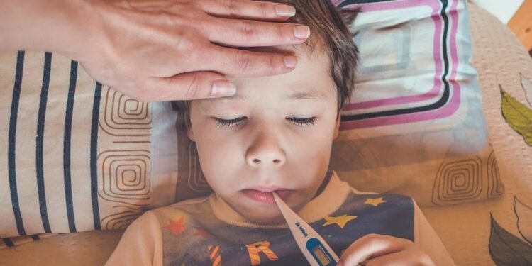 Ômicron: crianças estão entre os mais vulneráveis da nova variante do coronavírus