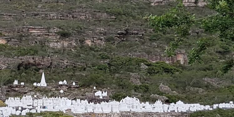 Chapada Diamantina: turistas terão que agendar pra conhecer atrativos de Mucugê