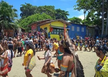 Vila de Caraíva: prefeitura libera uso de buggies por associações após protesto