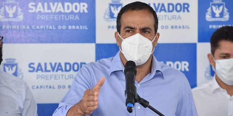 ‘Não teremos reajuste na passagem de ônibus’, diz Bruno após aprovação de PL