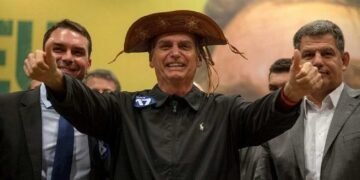 Jair Bolsonaro chama nordestinos de ‘pau de arara’ e erra origem de Padre Cícero