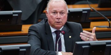 Azi sai em defesa de Kim Kataguiri: ‘Jamais defenderia o nazismo’