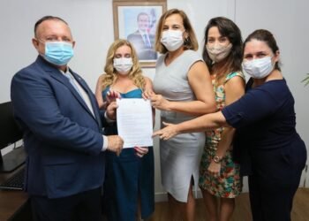 Adolfo Menezes destina R$ 280 mil para que hospital de Campo Formoso faça cirurgias ortopédicas