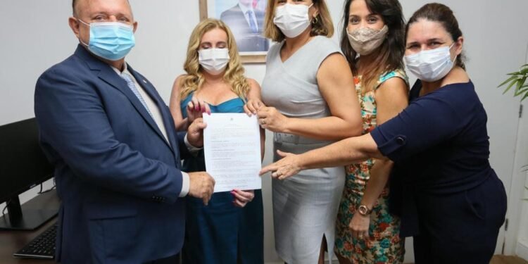 Adolfo Menezes destina R$ 280 mil para que hospital de Campo Formoso faça cirurgias ortopédicas