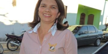 Após promessa, gestão de Aracatu deixa professores sem aumento