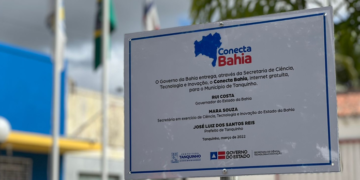 Conecta Bahia leva internet gratuita para praça em Tanquinho