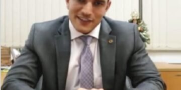 Projeto defende jornada parlamentar para estudantes baianos