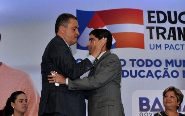 ‘Para quem nasce em berço de ouro, política é fazer trama’, diz Rui sobre oposição