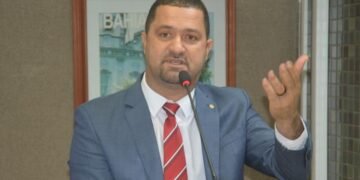 Osni Cardoso rebate Tiago Correia e sugere que o colega tucano ‘critique a alta no IPTU cobrado em Salvador’