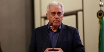Otto lidera pesquisa de intenções de voto para Senado; Leão aparece em 3º