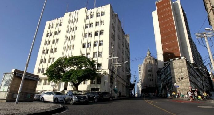 Palácio dos Esportes é arrematado em leilão realizado nesta terça