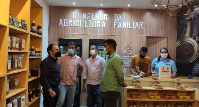 População de Serrinha agora conta com Mercado Virtual da agricultura familiar