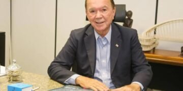 João Leão entrega carta de exoneração a Rui Costa após racha entre PP e PT